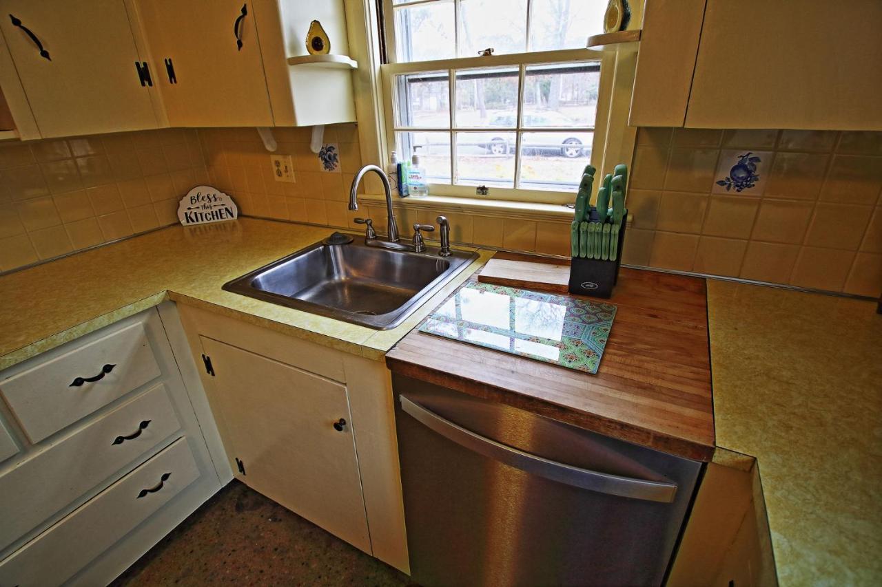 Lofted Cape Cottage By Leavetown Vacations South Yarmouth Luaran gambar